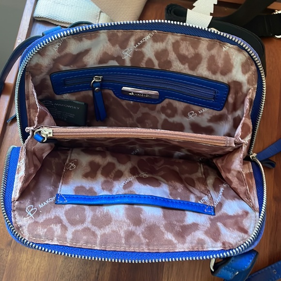 B.Makowsky   mini cross body blue suede - Picture 10 of 11